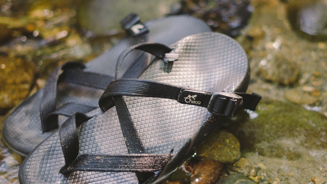 How to Clean Sandals