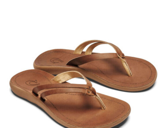 Oluaki sandals for sale in Great Outdoor Provisions summer clearance